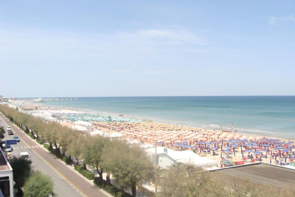 Hotel Italia Senigallia Exterior photo