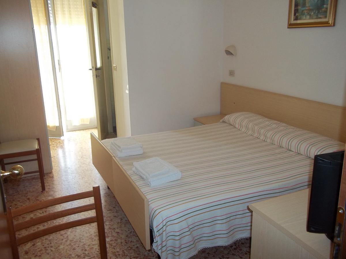 Hotel Italia Senigallia Exterior photo